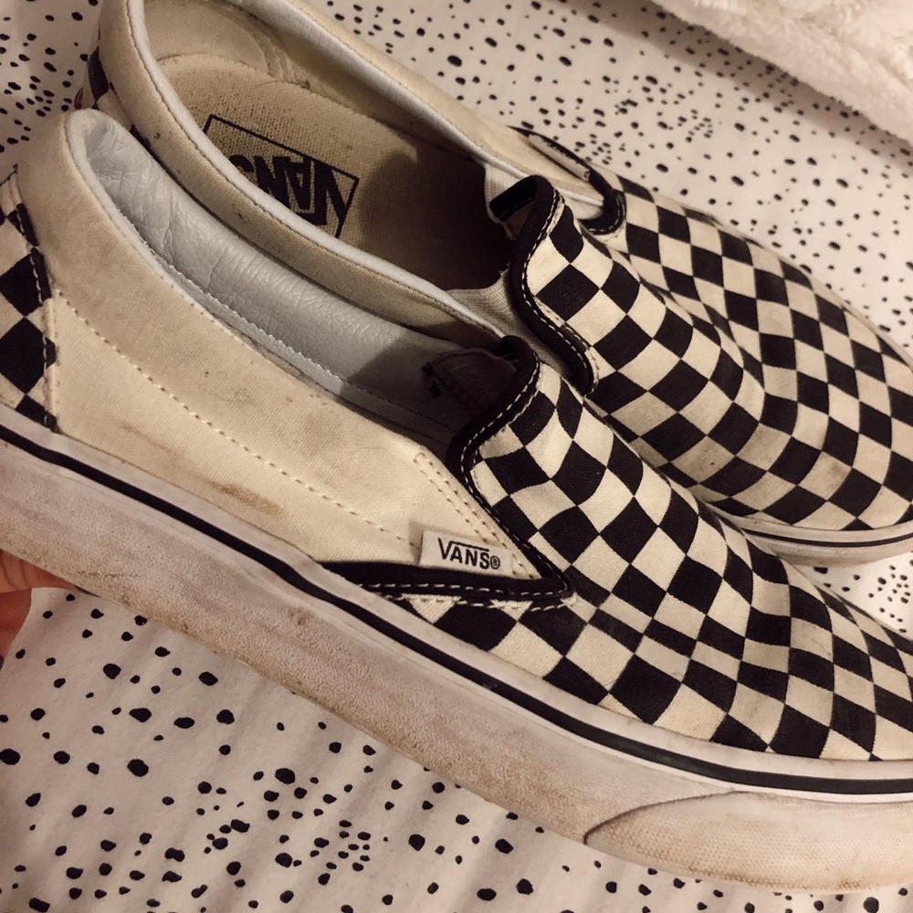 CHECKERED VANS